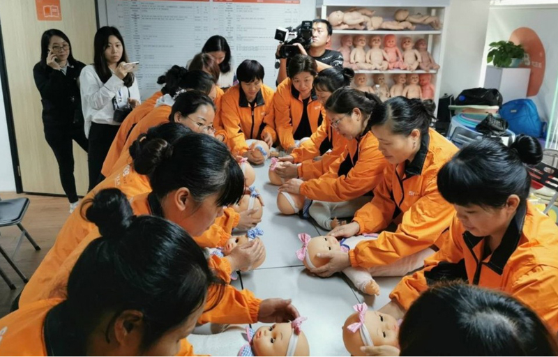 四個月的嬰兒如何早教?哪些專業性方法匯總