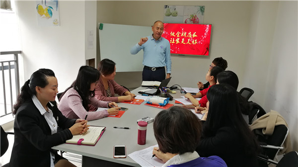 哪個家政服務(wù)培訓(xùn)的機構(gòu)，教學(xué)更加優(yōu)質(zhì)?