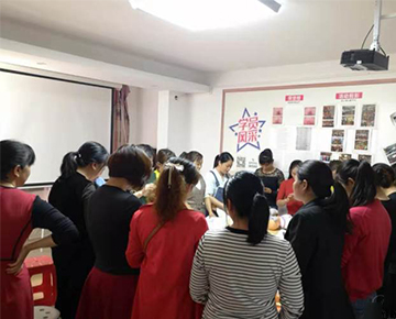 什么樣的人適合去報名月嫂培訓班