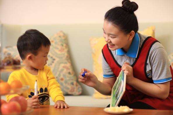 家庭早教師專業怎么樣？育嬰師可以做早教師嗎?