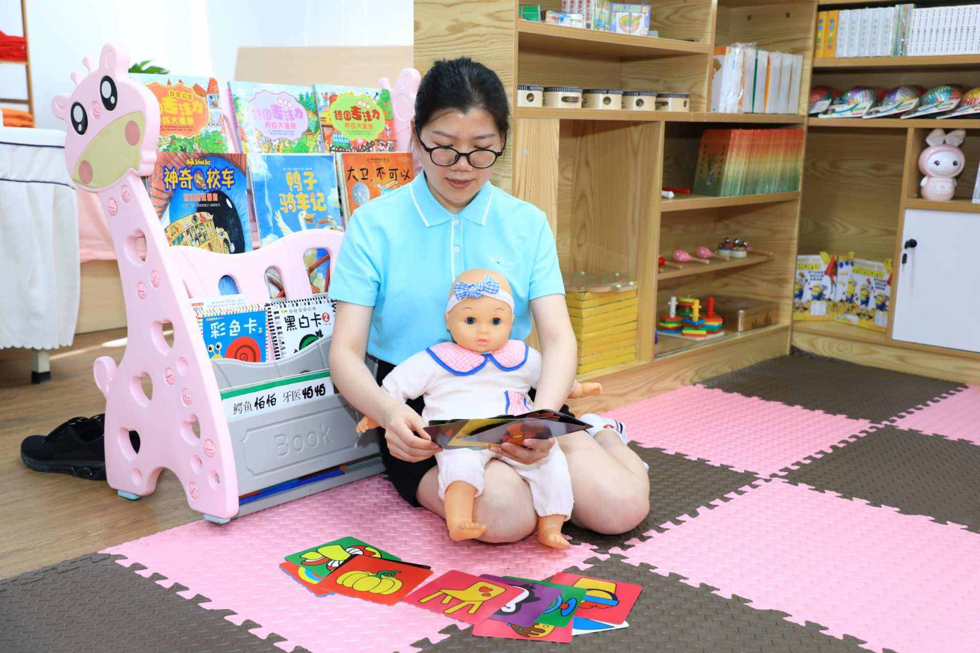 育嬰早教師學(xué)了可以去哪里工作？早教育嬰師怎么考證？