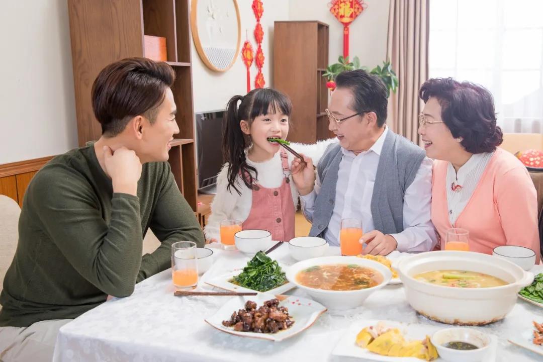 雇主喜歡什么樣的專(zhuān)業(yè)阿姨？做到這3點(diǎn)你也能贏得客戶(hù)全家人喜愛(ài)！