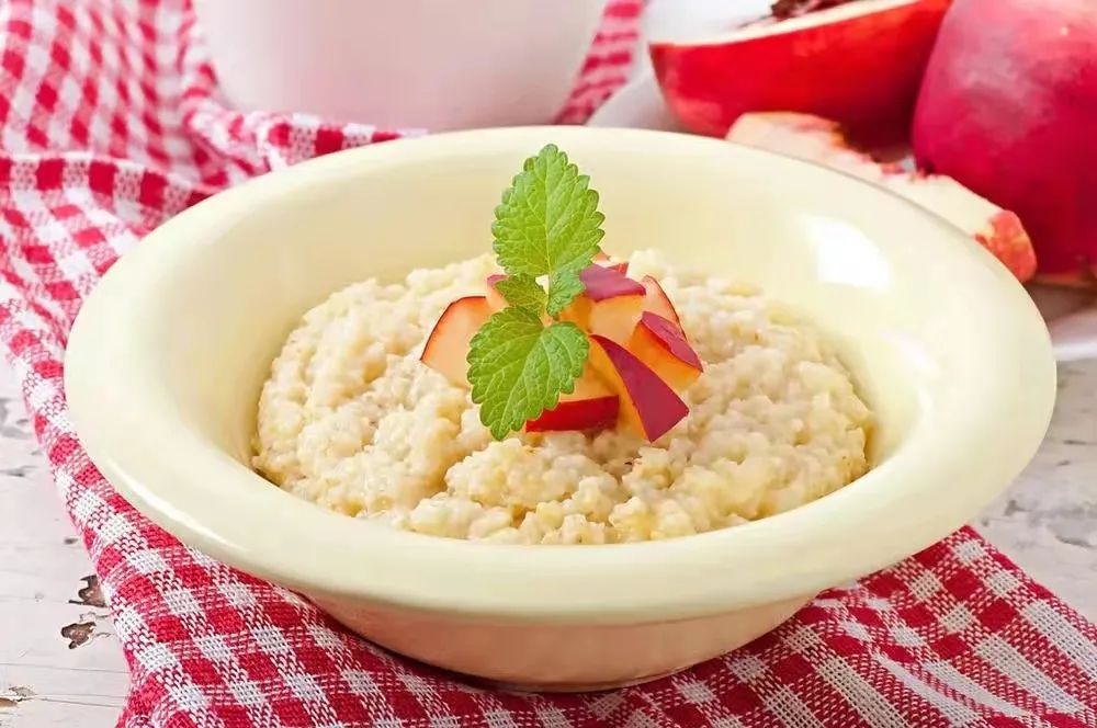 爸媽掌握這5個分階輔食喂養方法，寶寶輔食吃得更科學！
