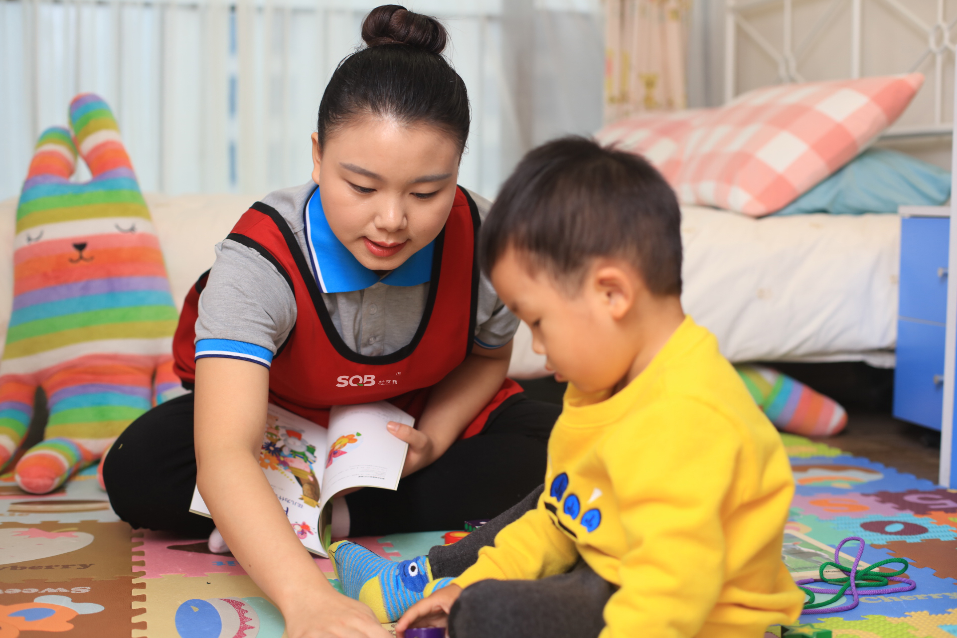 深圳白班育兒嫂一個月多少錢？怎么選出合適的育兒嫂？